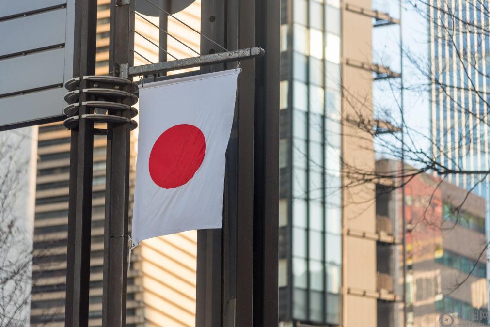 报道称，日本考虑允许当地银行买卖加密货币
